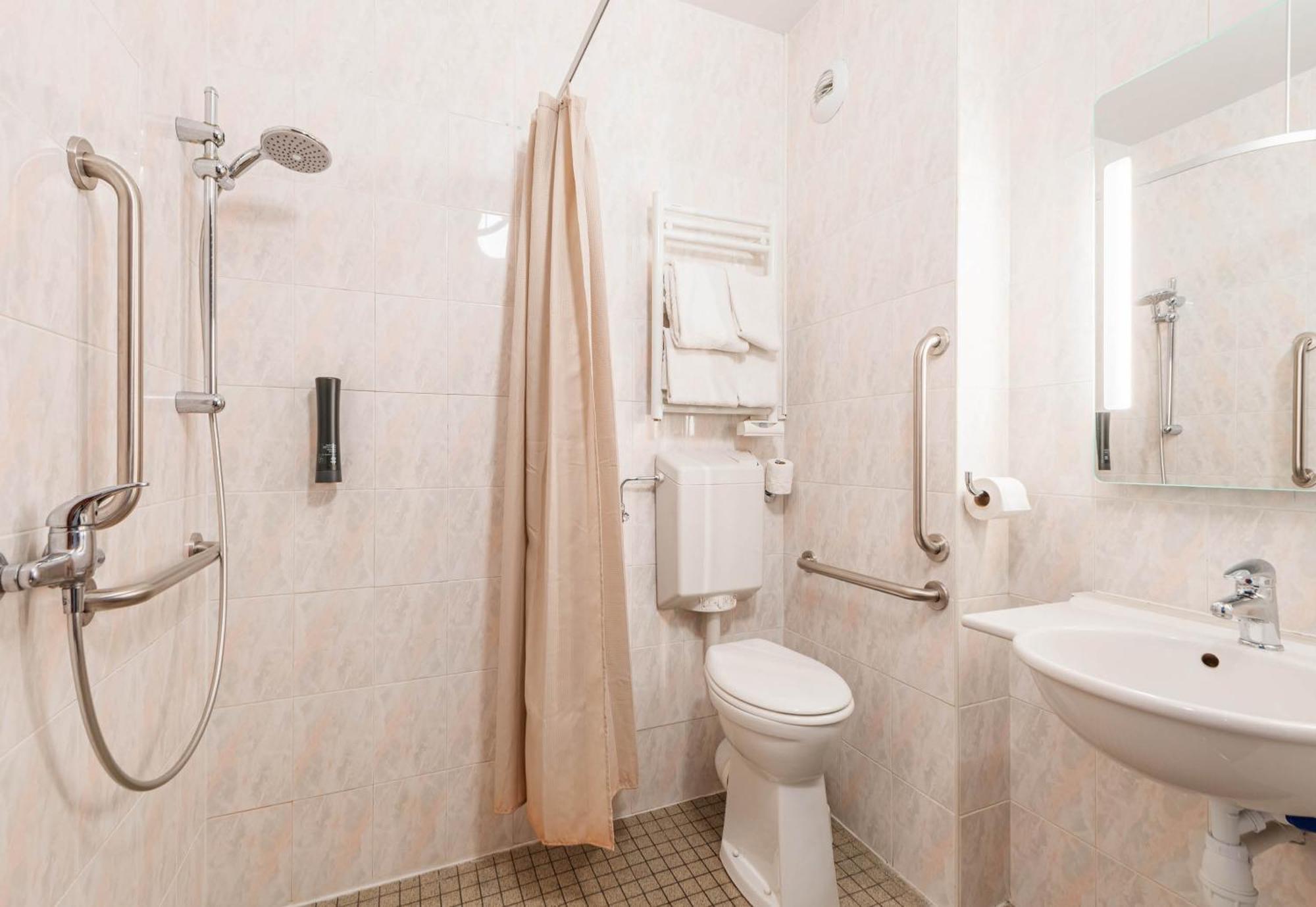 B&B Hotel Mulhouse Kingersheim Exteriör bild